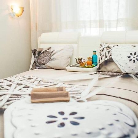 Apartments In Scandinavian Style ลวีฟ ภายนอก รูปภาพ