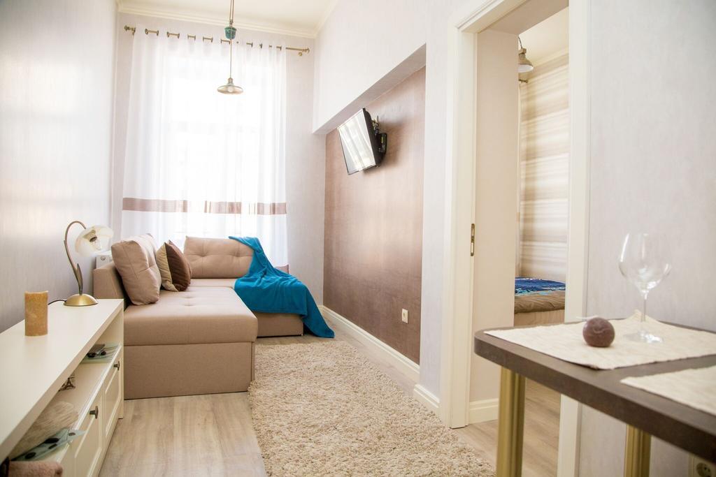 Apartments In Scandinavian Style ลวีฟ ภายนอก รูปภาพ